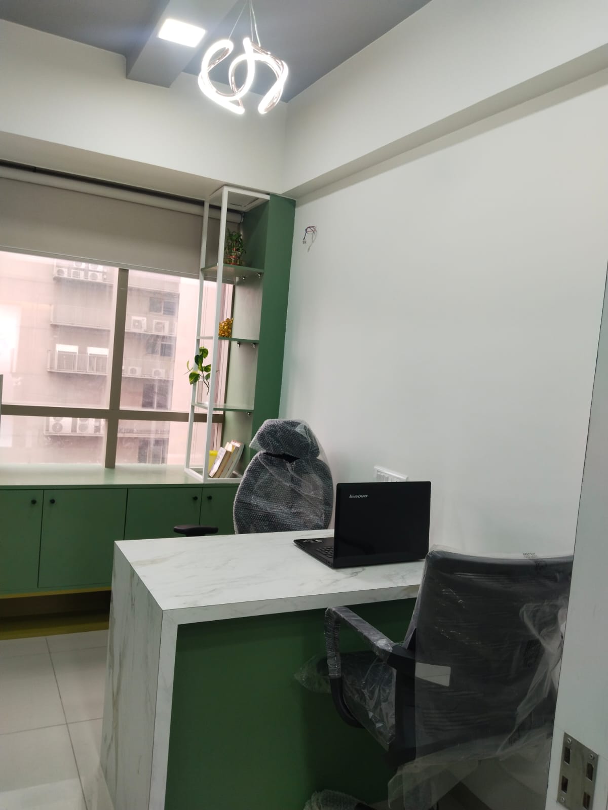 700 Sq. Ft. Commercial Office for Rent in Rajpath Club Road Ahmedabad