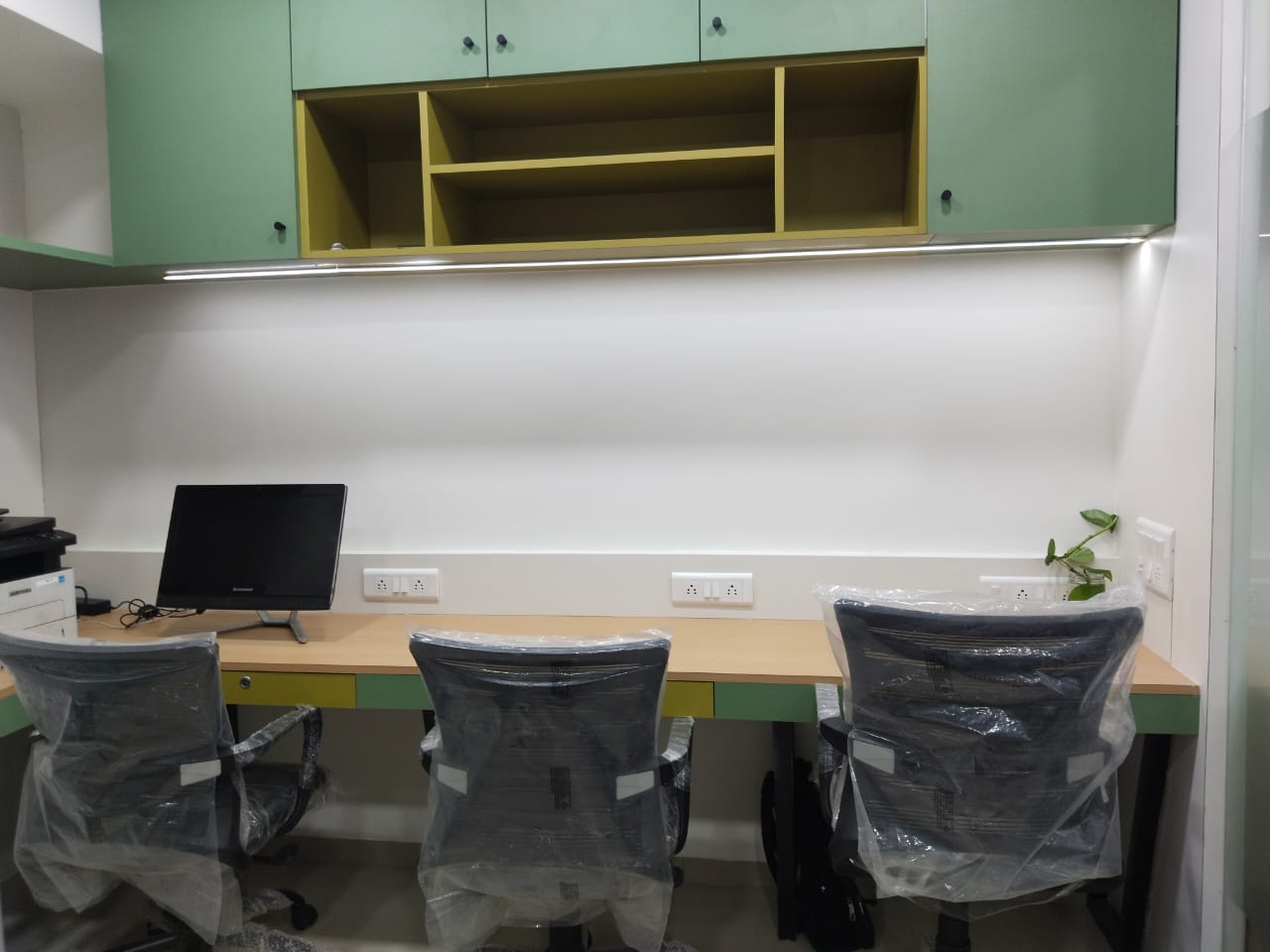 700 Sq. Ft. Commercial Office for Rent in Rajpath Club Road Ahmedabad - Media 9