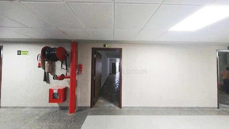1172 Sq. Ft. Commercial Office for Rent in Gota Ahmedabad - Media 6