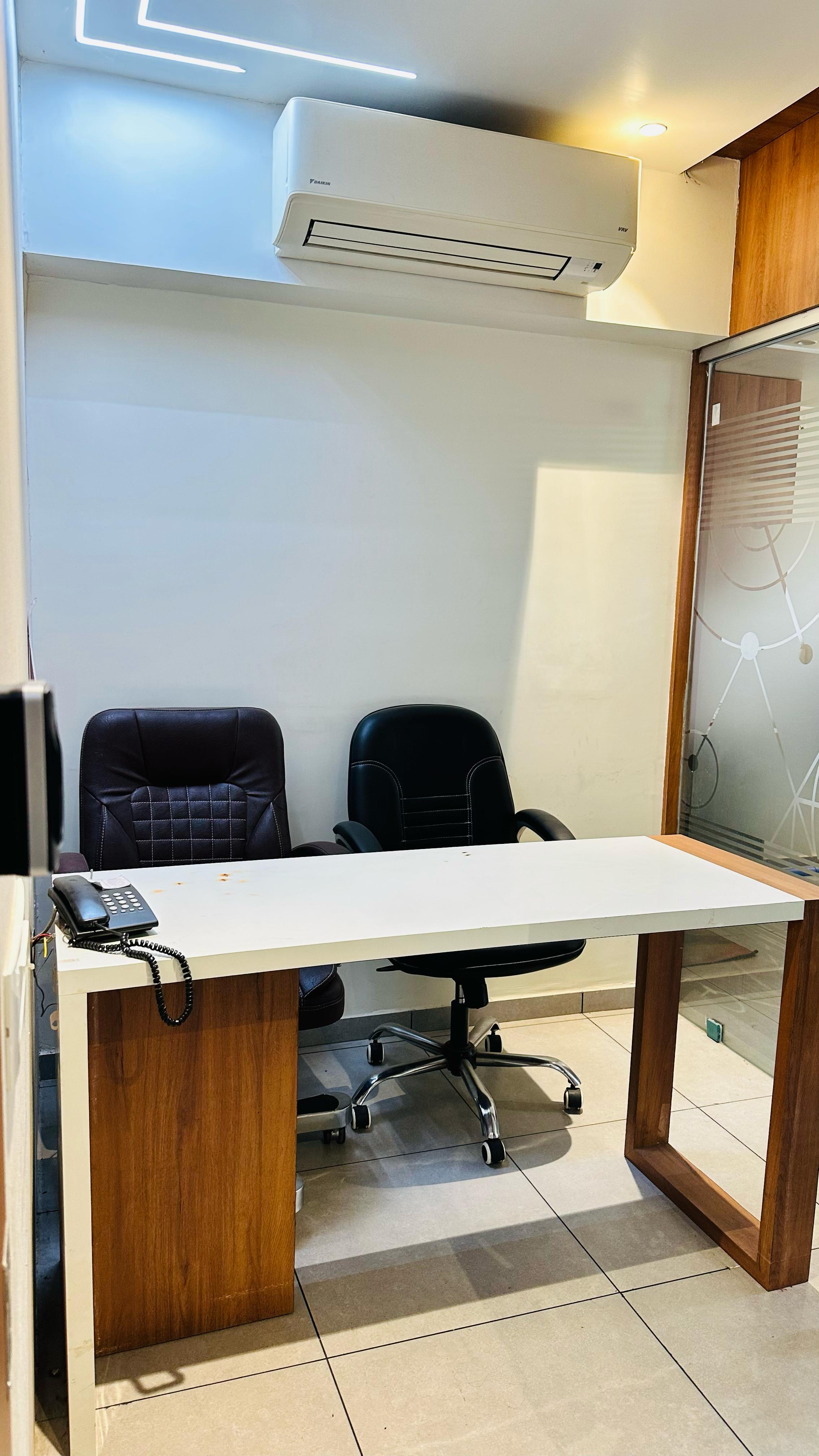 1475 Sq. Ft. Commercial Office for Rent in Prahladnagar Ahmedabad - Media 11