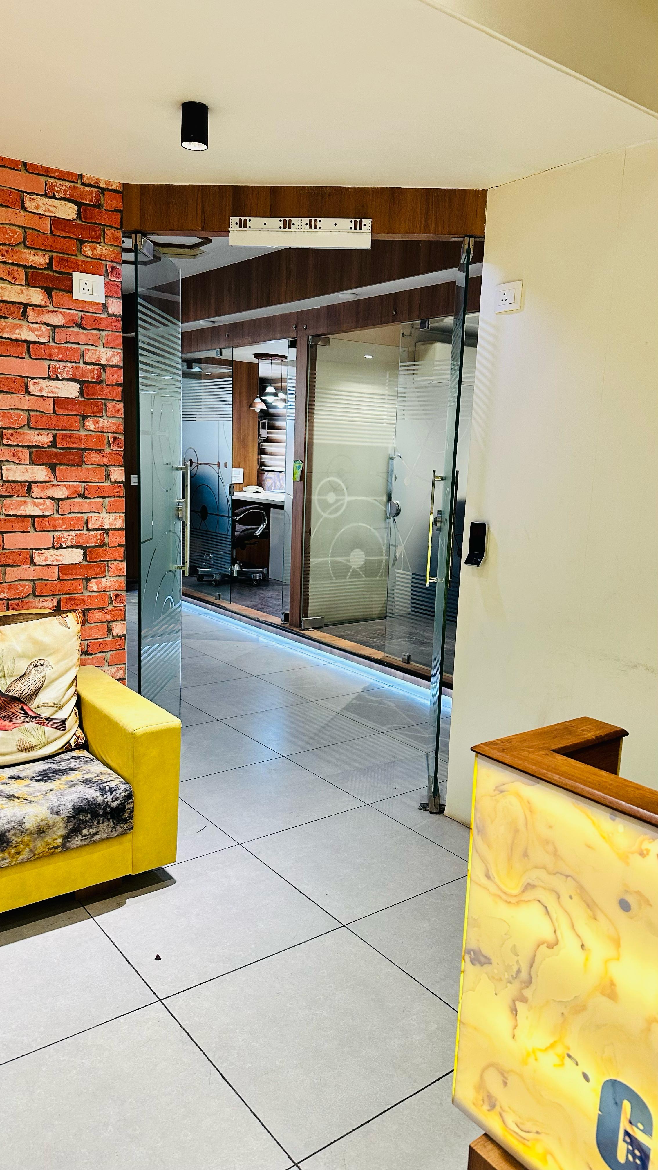 1475 Sq. Ft. Commercial Office for Rent in Prahladnagar Ahmedabad - Media 19
