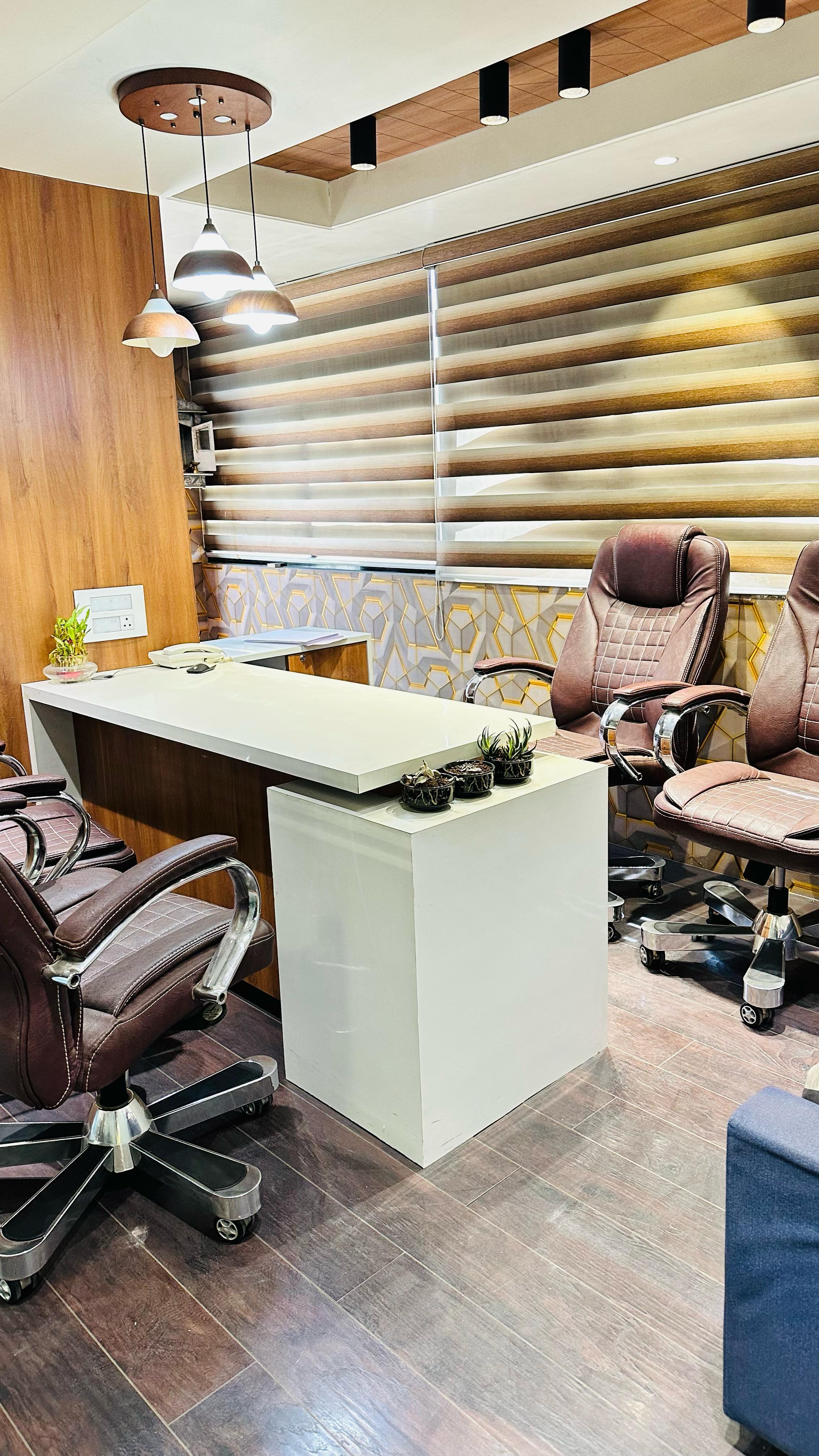 1475 Sq. Ft. Commercial Office for Rent in Prahladnagar Ahmedabad - Media 14