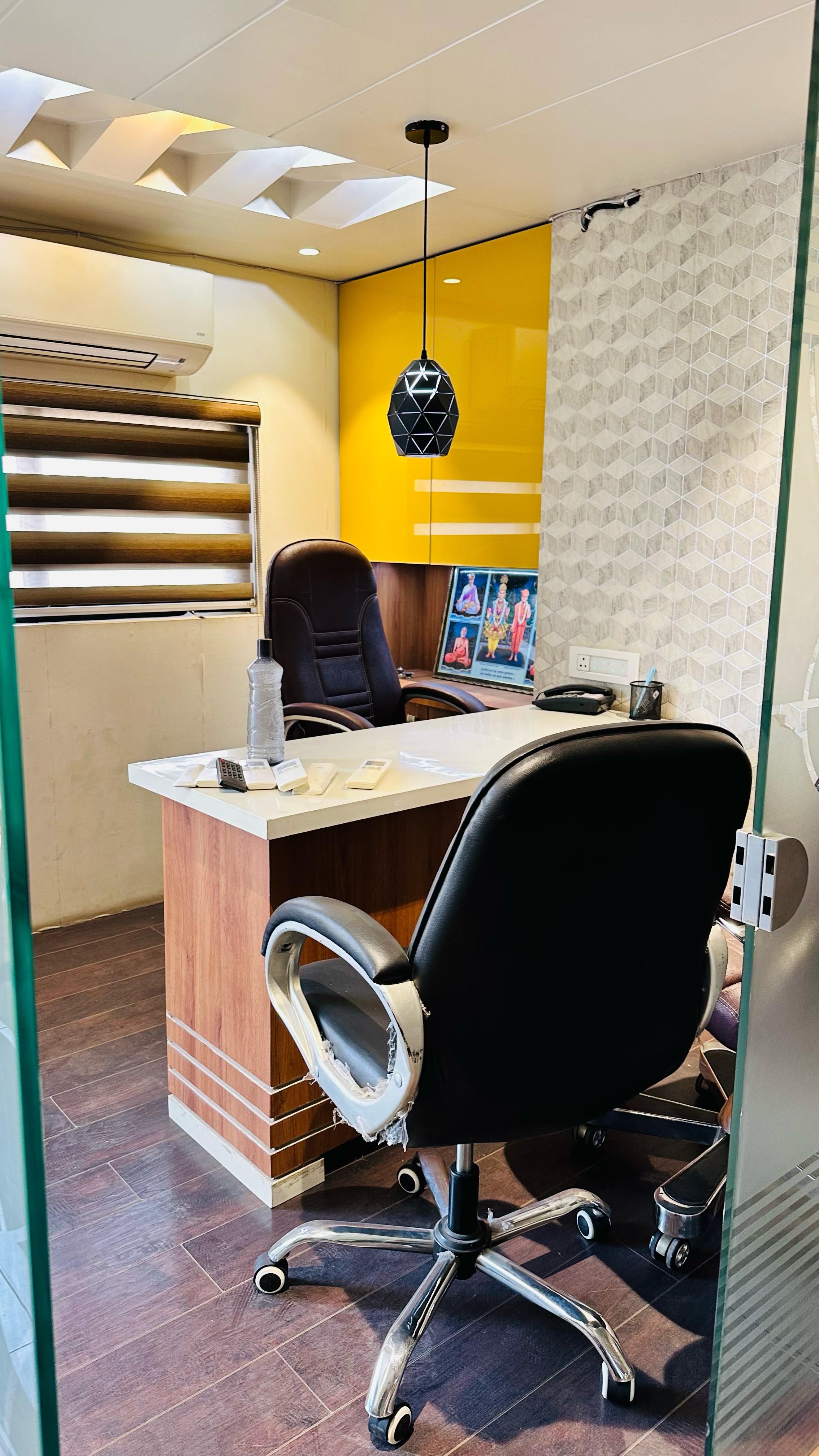 1475 Sq. Ft. Commercial Office for Rent in Prahladnagar Ahmedabad - Media 5