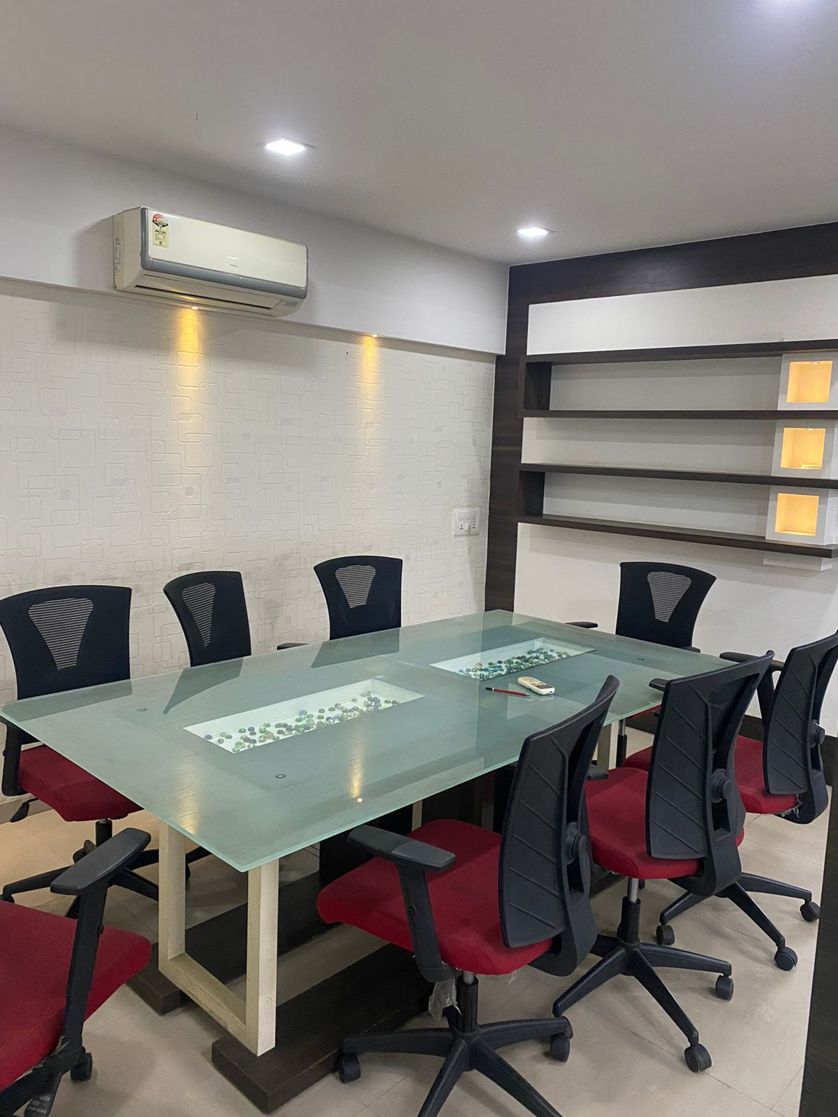 1700 Sq. Ft. Commercial Office for Rent in Sola Ahmedabad - Media 2