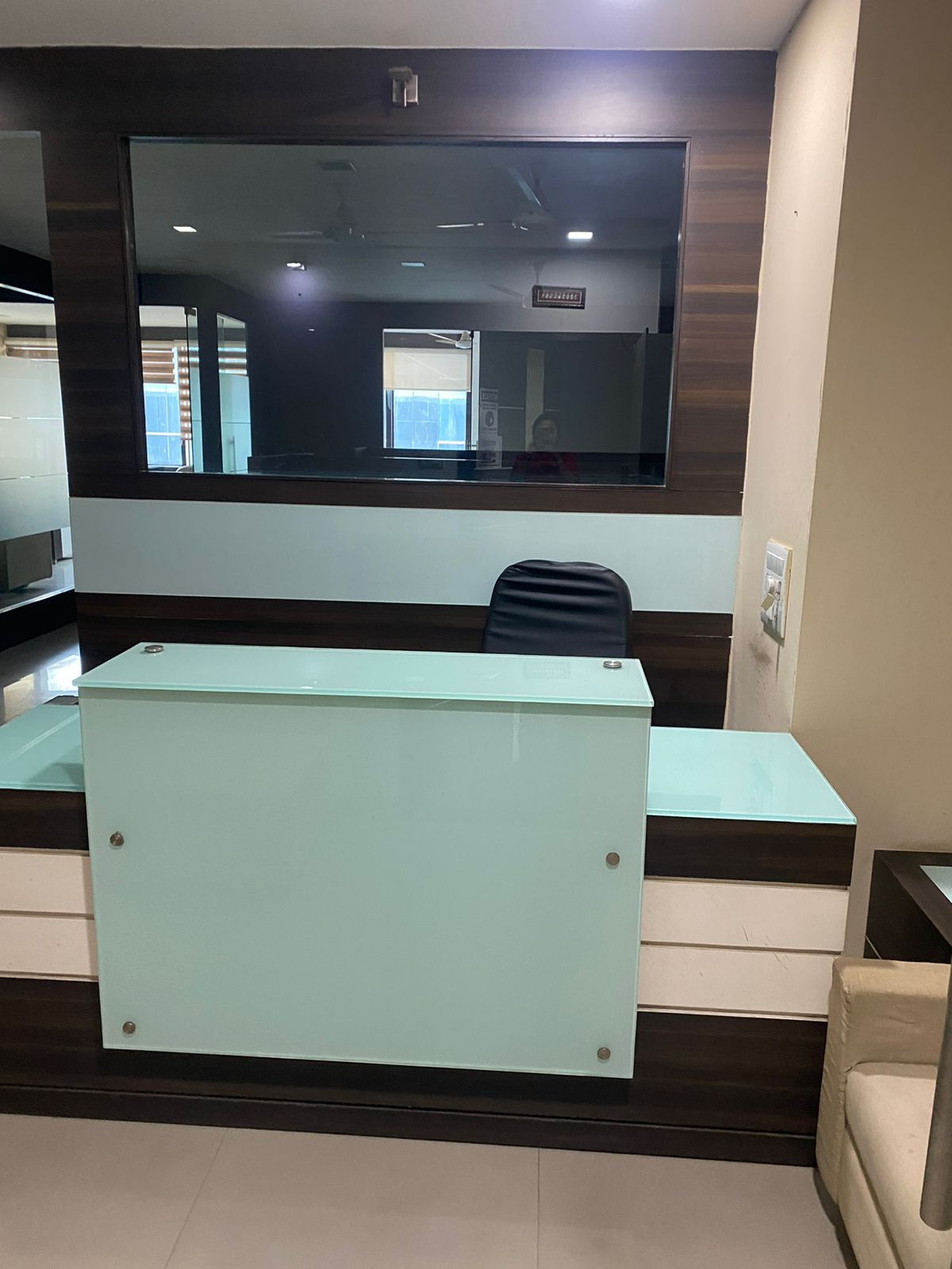 1700 Sq. Ft. Commercial Office for Rent in Sola Ahmedabad - Media 4
