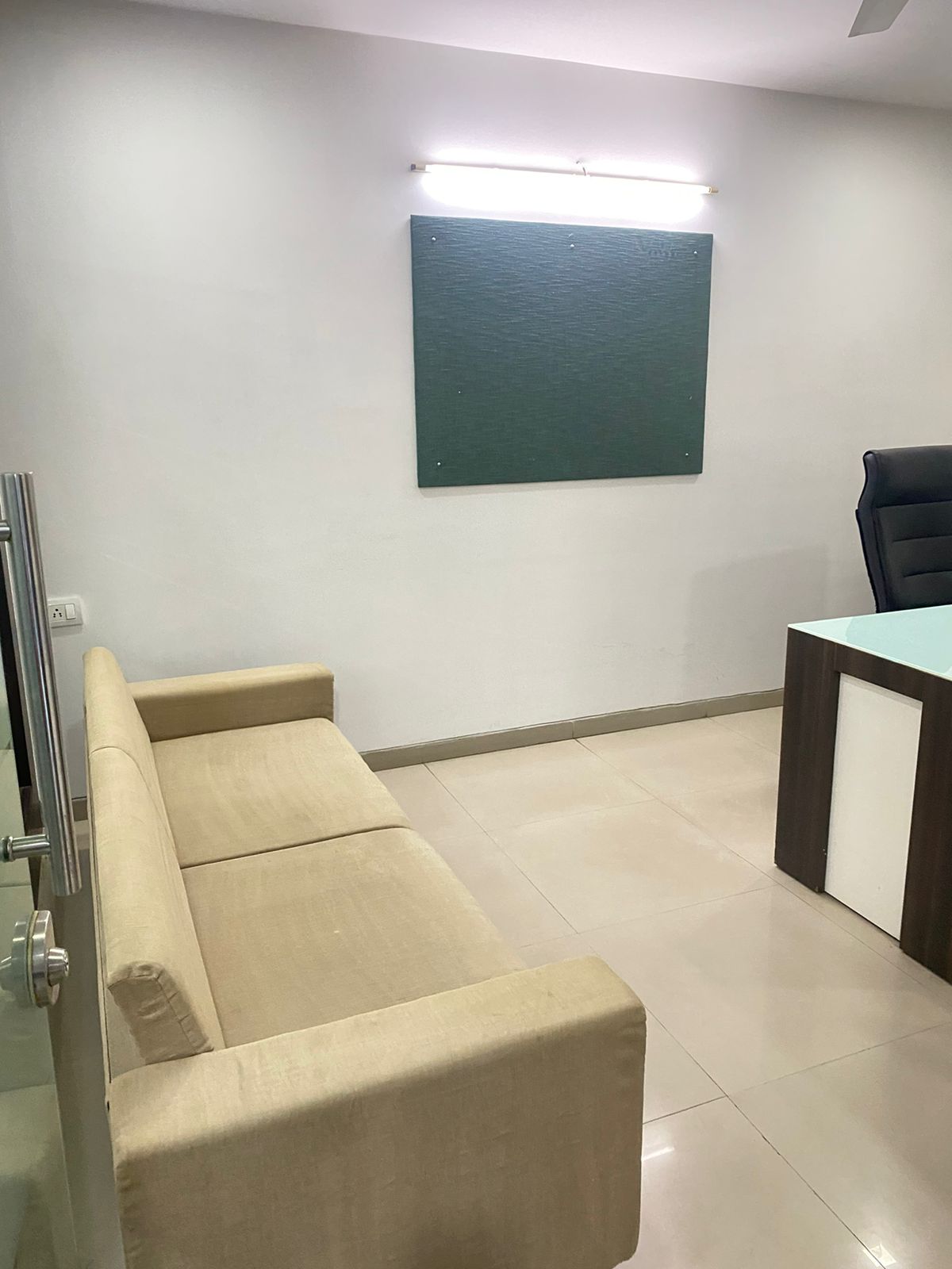 1700 Sq. Ft. Commercial Office for Rent in Sola Ahmedabad - Media 6