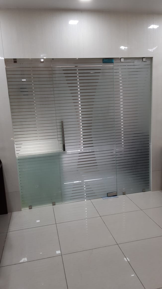 490 Sq. Ft. Commercial Office for Rent in Shyamal Cross Road Ahmedabad - Media 10