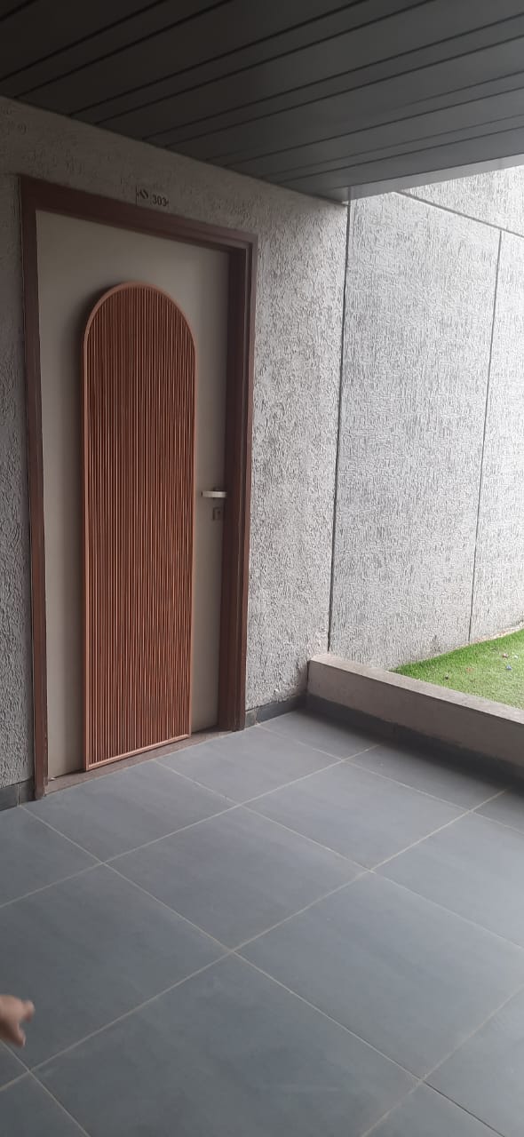 Office 723 Sq. Ft. Commercial Office for Rent in Thaltej Ahmedabad - Media 5