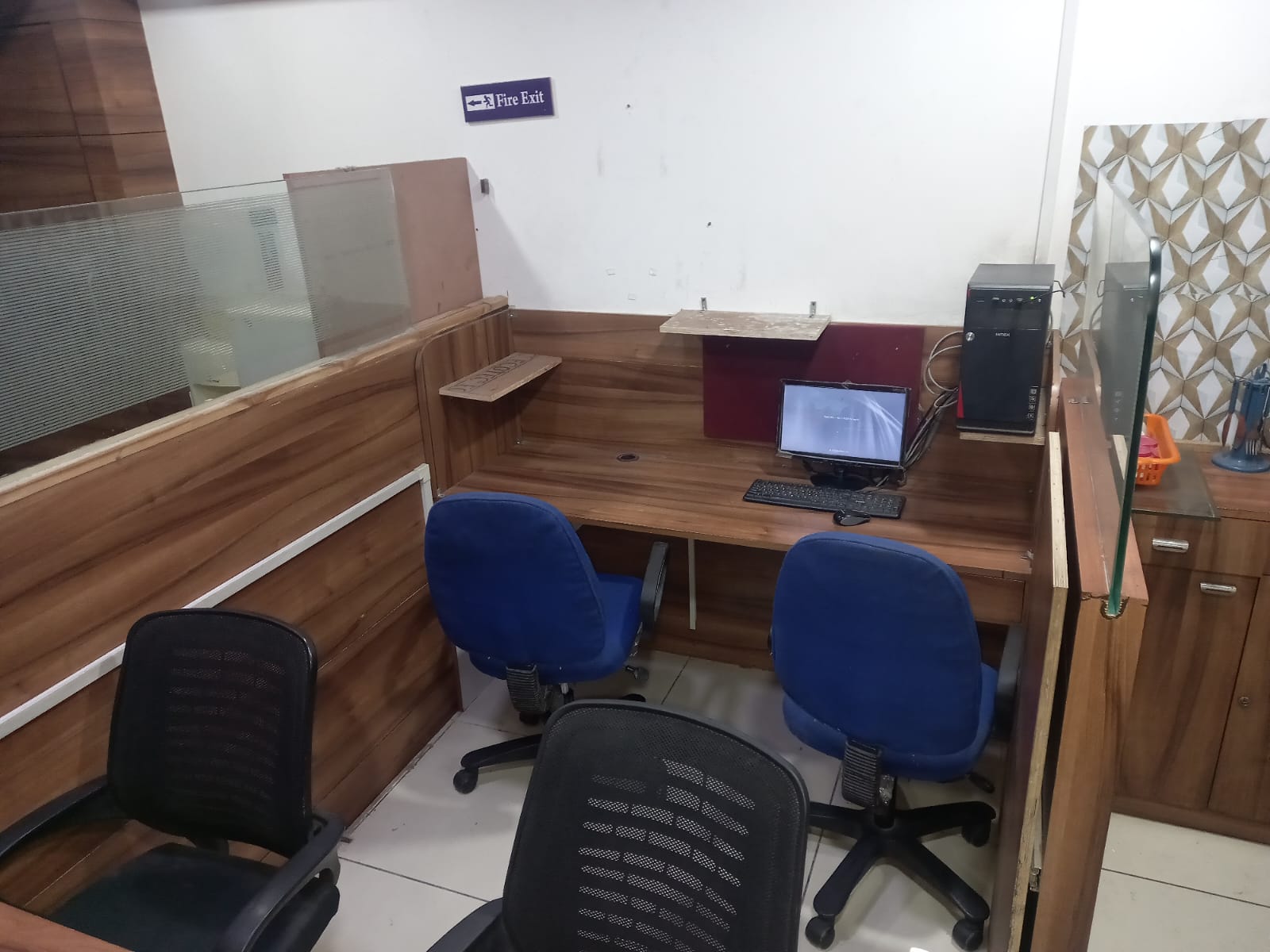 1019 Sq. Ft. Commercial Office for Rent in Sg Highway Ahmedabad - Media 10