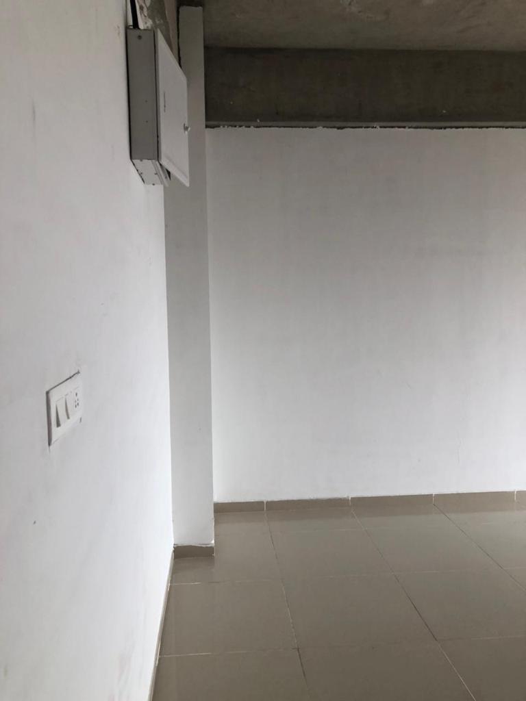 692 Sq. Ft. Commercial Office for Rent in Ambawadi Ahmedabad - Media 6