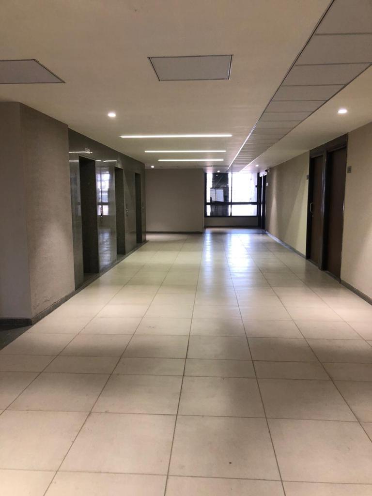 692 Sq. Ft. Commercial Office for Rent in Ambawadi Ahmedabad - Media 3