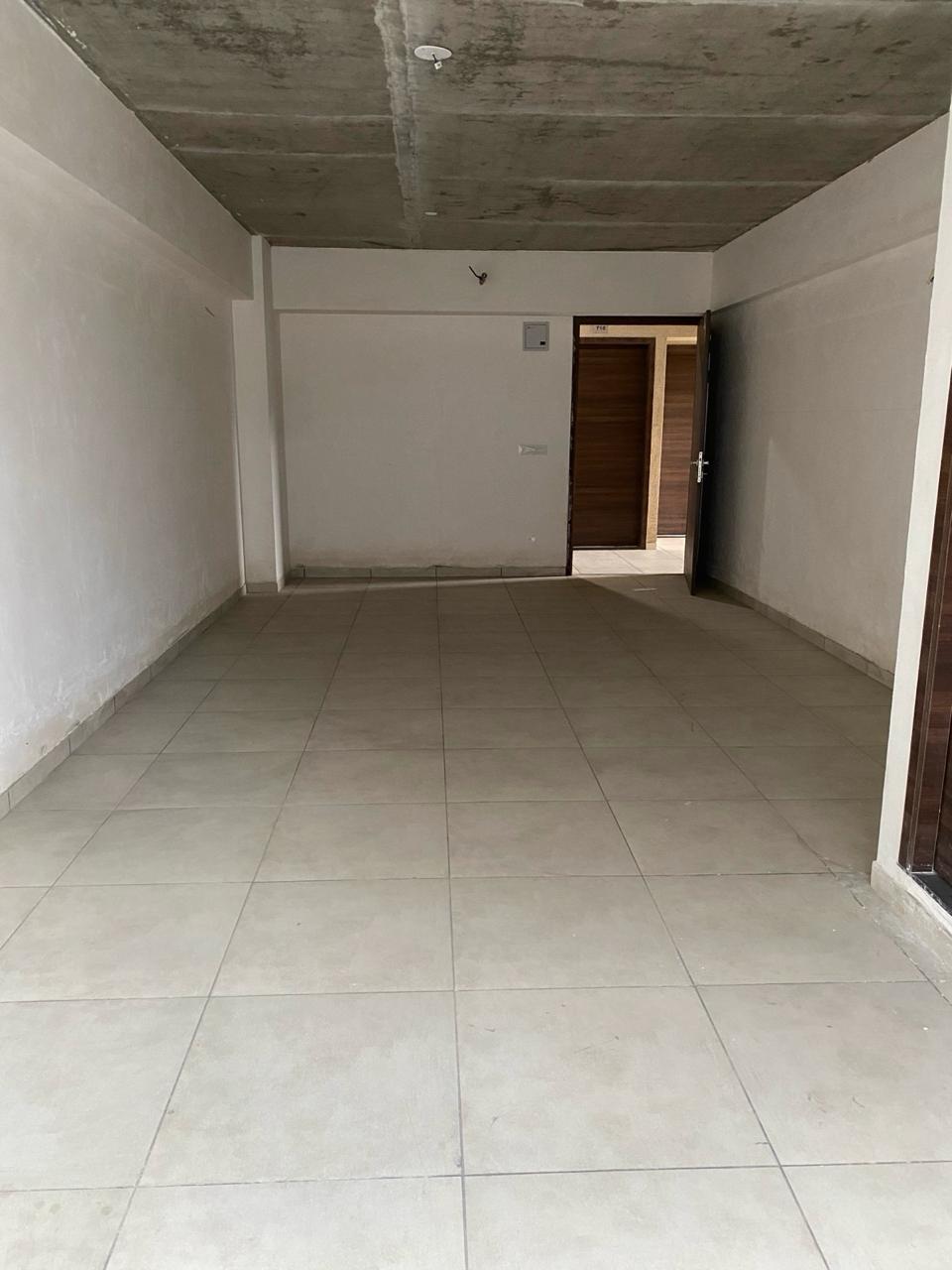 693 Sq. Ft. Commercial Office for Rent in Makarba Ahmedabad
