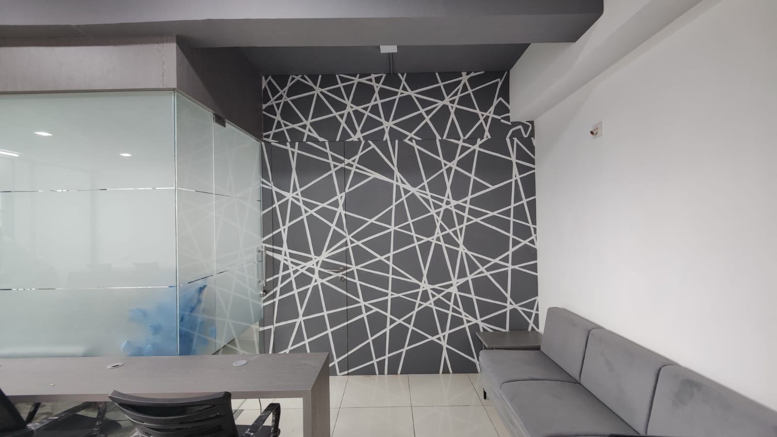 1200 Sq. Ft. Commercial Office for Rent in Sg Highway Ahmedabad - Media 4