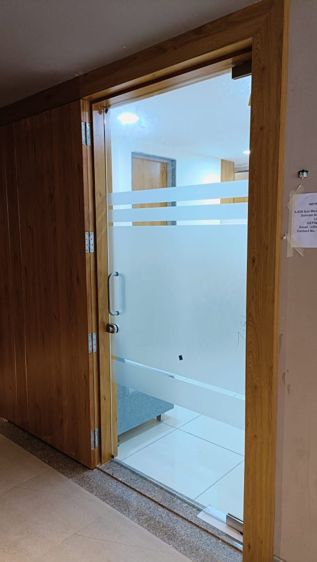 785 Sq. Ft. Commercial Office for Rent in Ashram Road Ahmedabad - Media 20