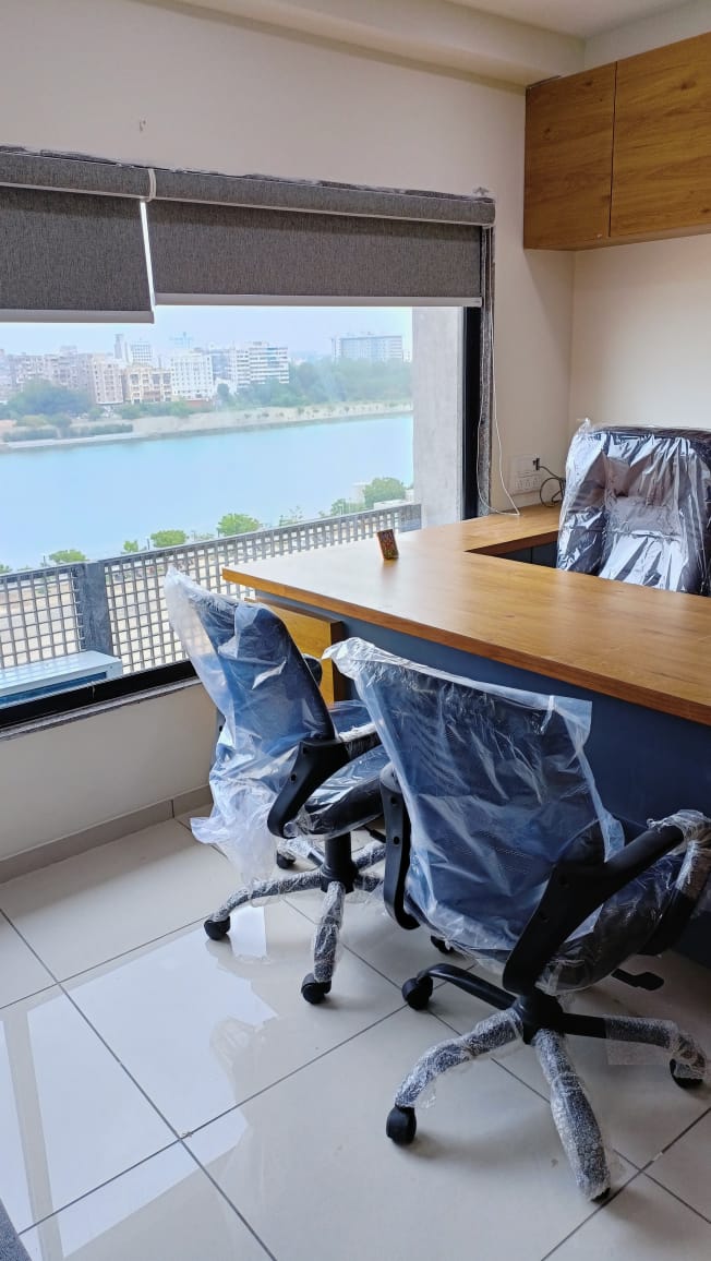 785 Sq. Ft. Commercial Office for Rent in Ashram Road Ahmedabad - Media 3