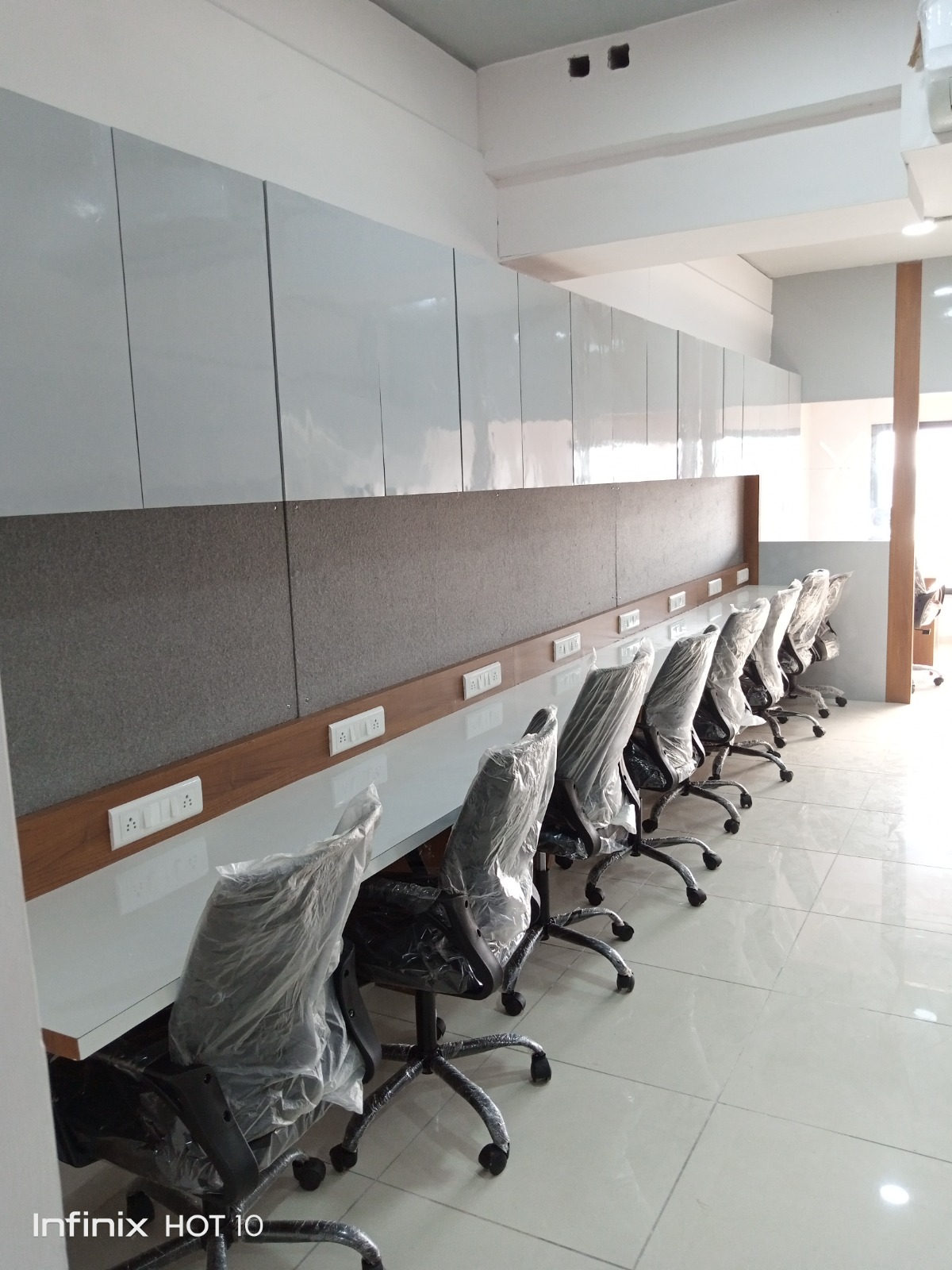 790 Sq. Ft. Commercial Office for Rent in Ashram Road Ahmedabad - Media 5