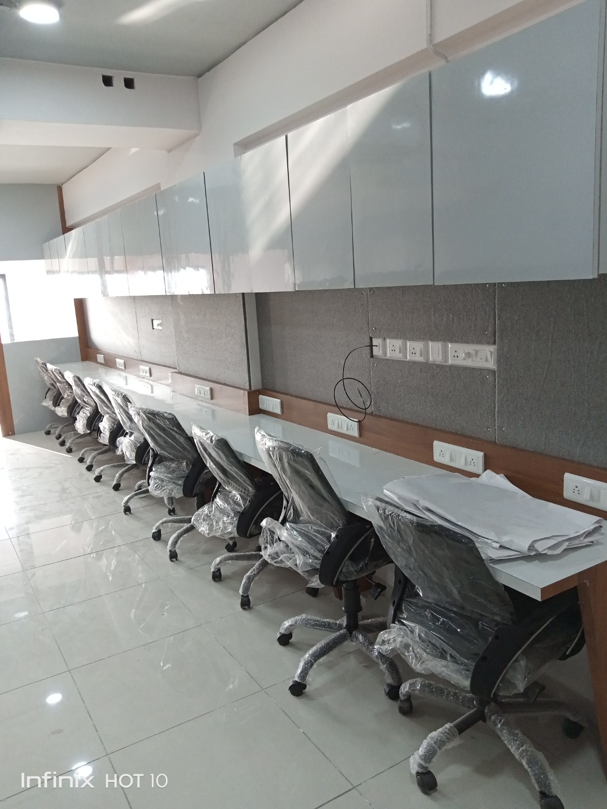790 Sq. Ft. Commercial Office for Rent in Ashram Road Ahmedabad - Media 8