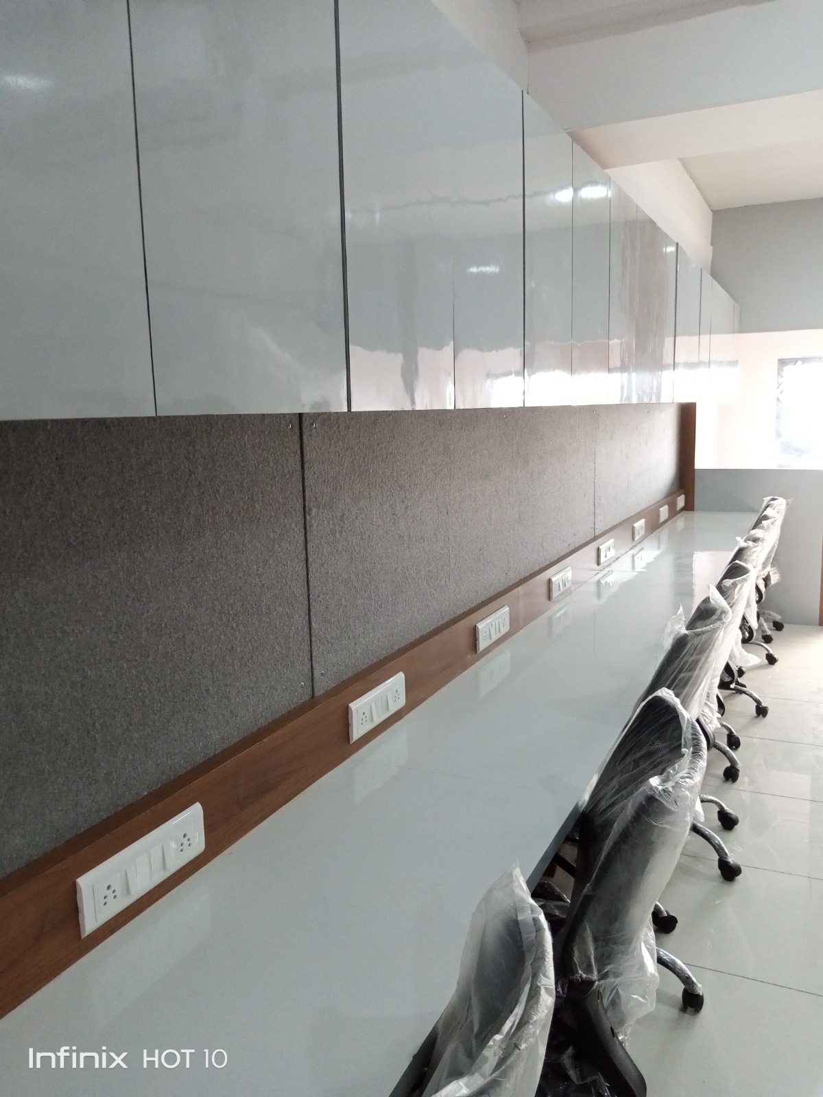790 Sq. Ft. Commercial Office for Rent in Ashram Road Ahmedabad - Media 11