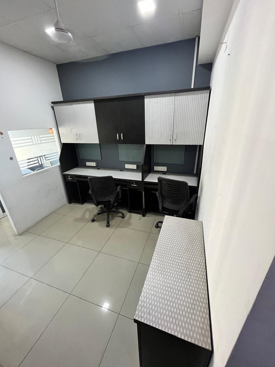 565 Sq. Ft. Commercial Office for Rent in Prahladnagar Ahmedabad