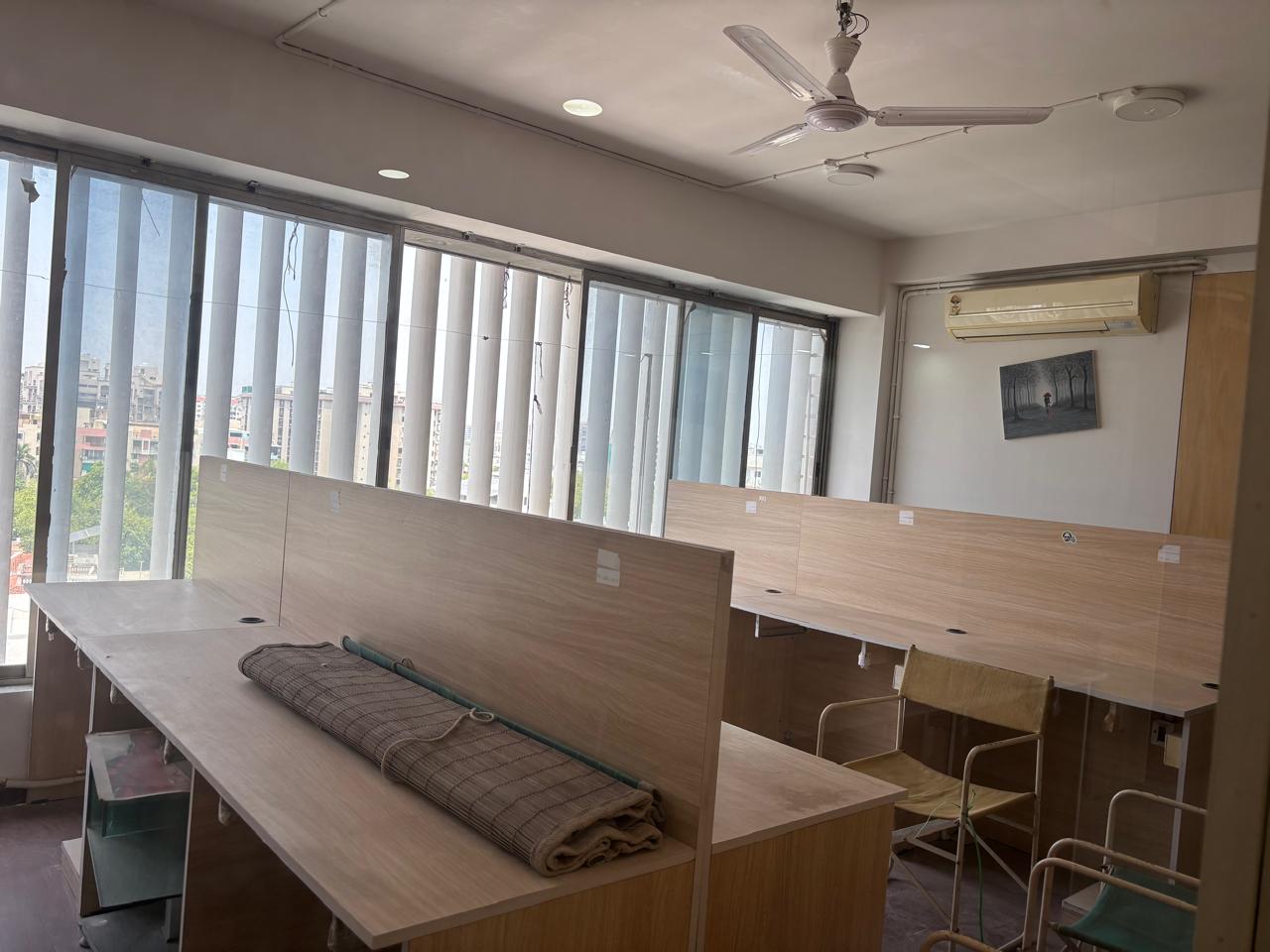 1260 Sq. Ft. Commercial Office for Rent in Shyamal Cross Road Ahmedabad - Media 7