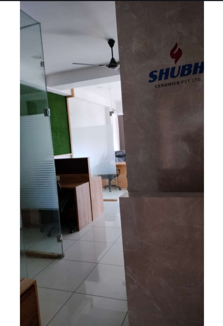 680 Sq. Ft. Commercial Office for Rent in Sg Highway Ahmedabad - Media 2