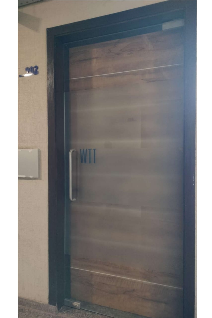 680 Sq. Ft. Commercial Office for Rent in Sg Highway Ahmedabad - Media 3