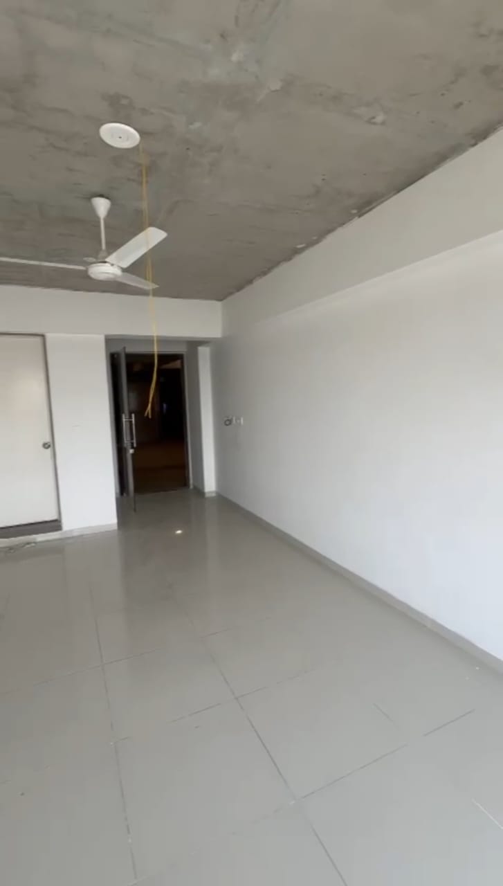 510 Sq. Ft. Commercial Office for Rent in Shyamal Cross Road Ahmedabad - Media 10