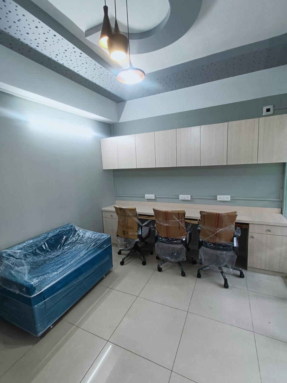 530 Sq. Ft. Commercial Office for Rent in Prahladnagar Ahmedabad - Media 3