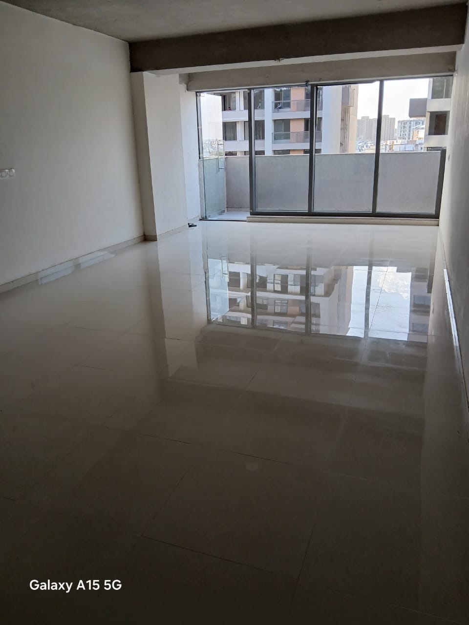 800 Sq. Ft. Commercial Office for Rent in Sola Ahmedabad