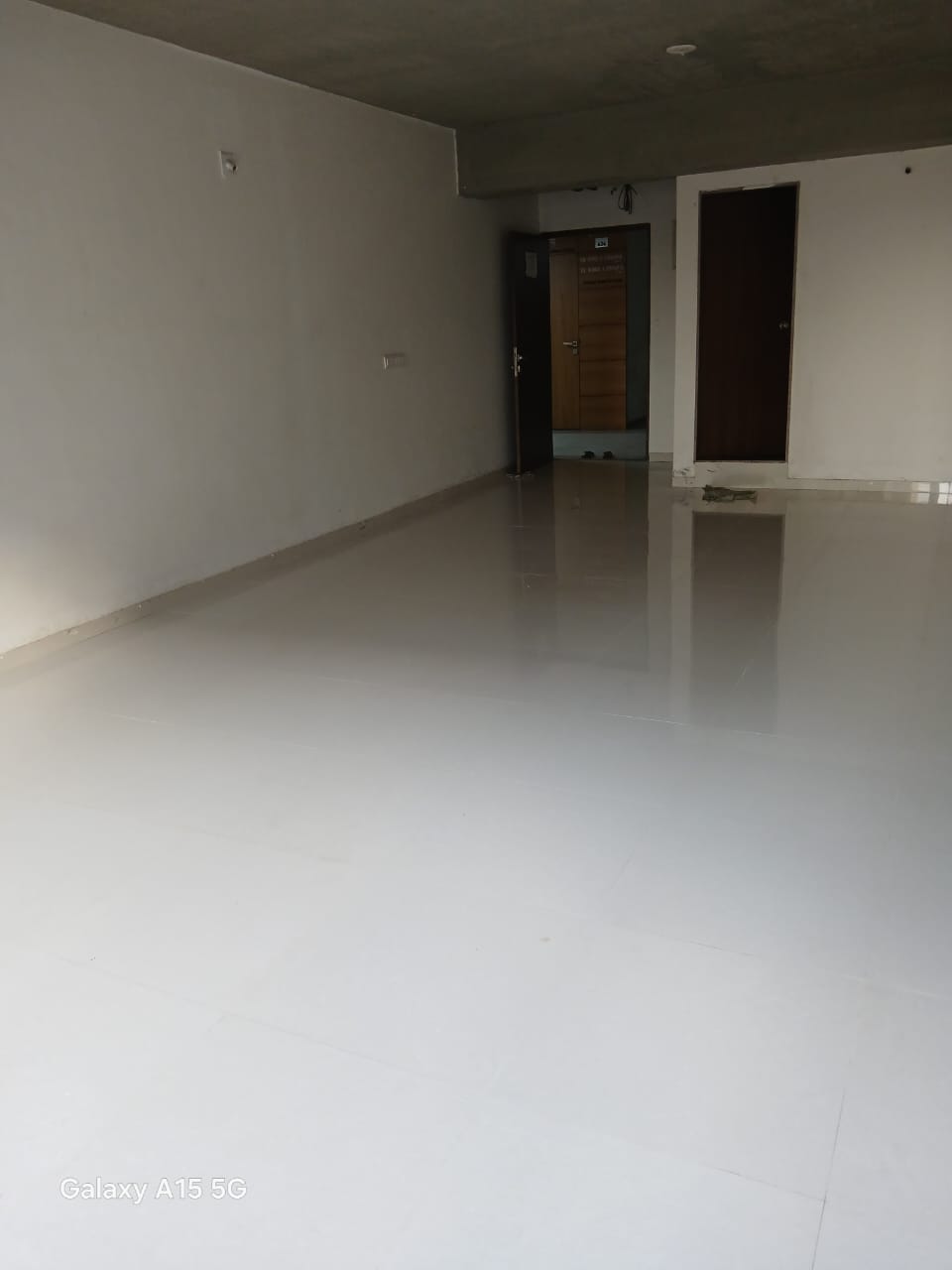 800 Sq. Ft. Commercial Office for Rent in Sola Ahmedabad - Media 5