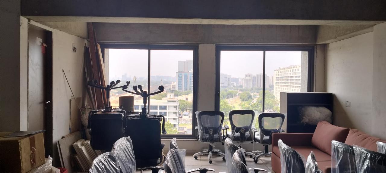 1975 Sq. Ft. Commercial Office for Rent in Makarba Ahmedabad - Media 6