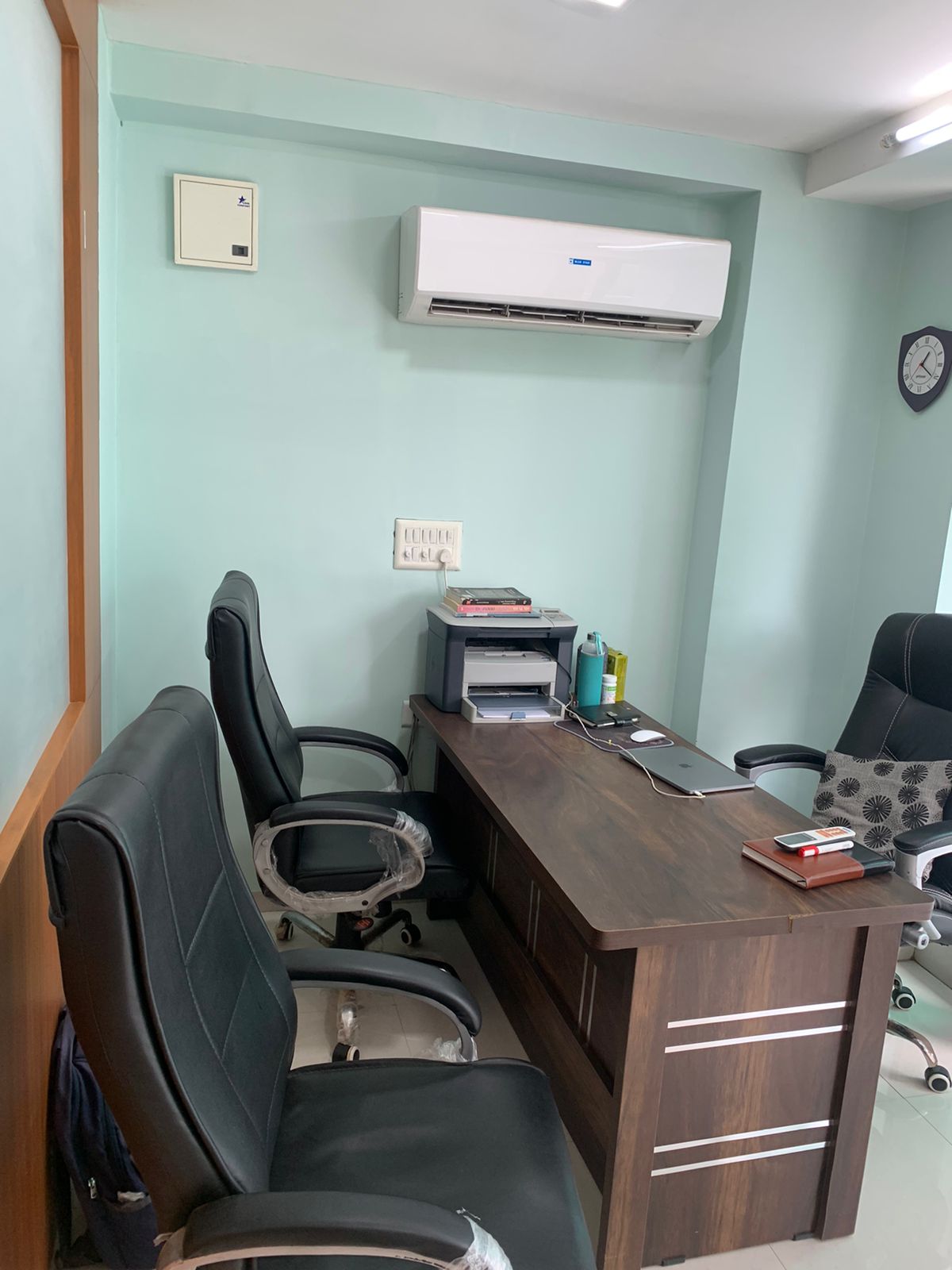 800 Sq. Ft. Commercial Office for Rent in Gota Ahmedabad - Media 4