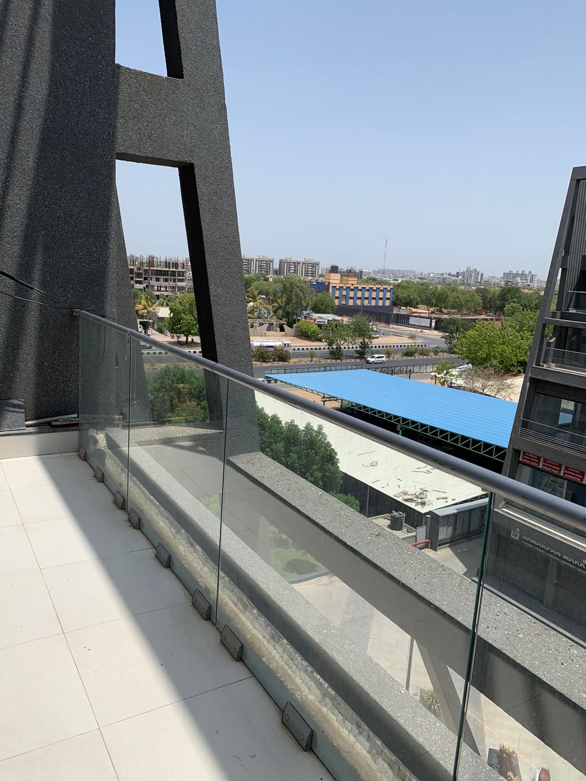 800 Sq. Ft. Commercial Office for Rent in Gota Ahmedabad - Media 2