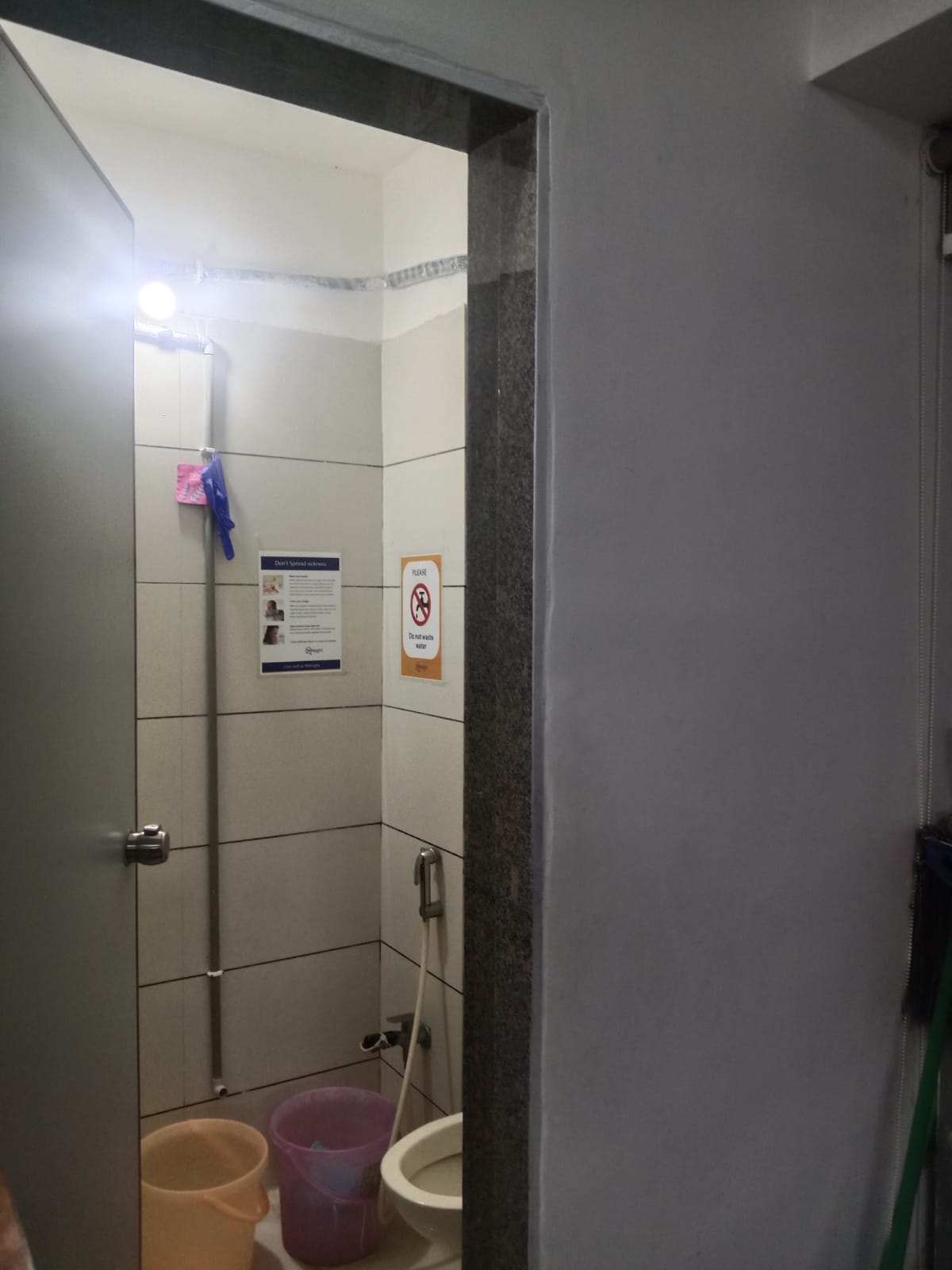 Office 1113 Sq. Ft. Commercial Office for Rent in Ashram Road Ahmedabad - Media 4