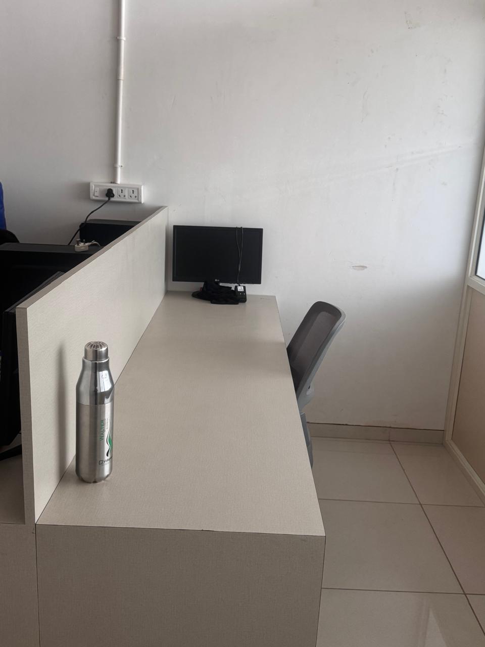 679 Sq. Ft. Commercial Office for Rent in Gota Ahmedabad - Media 2
