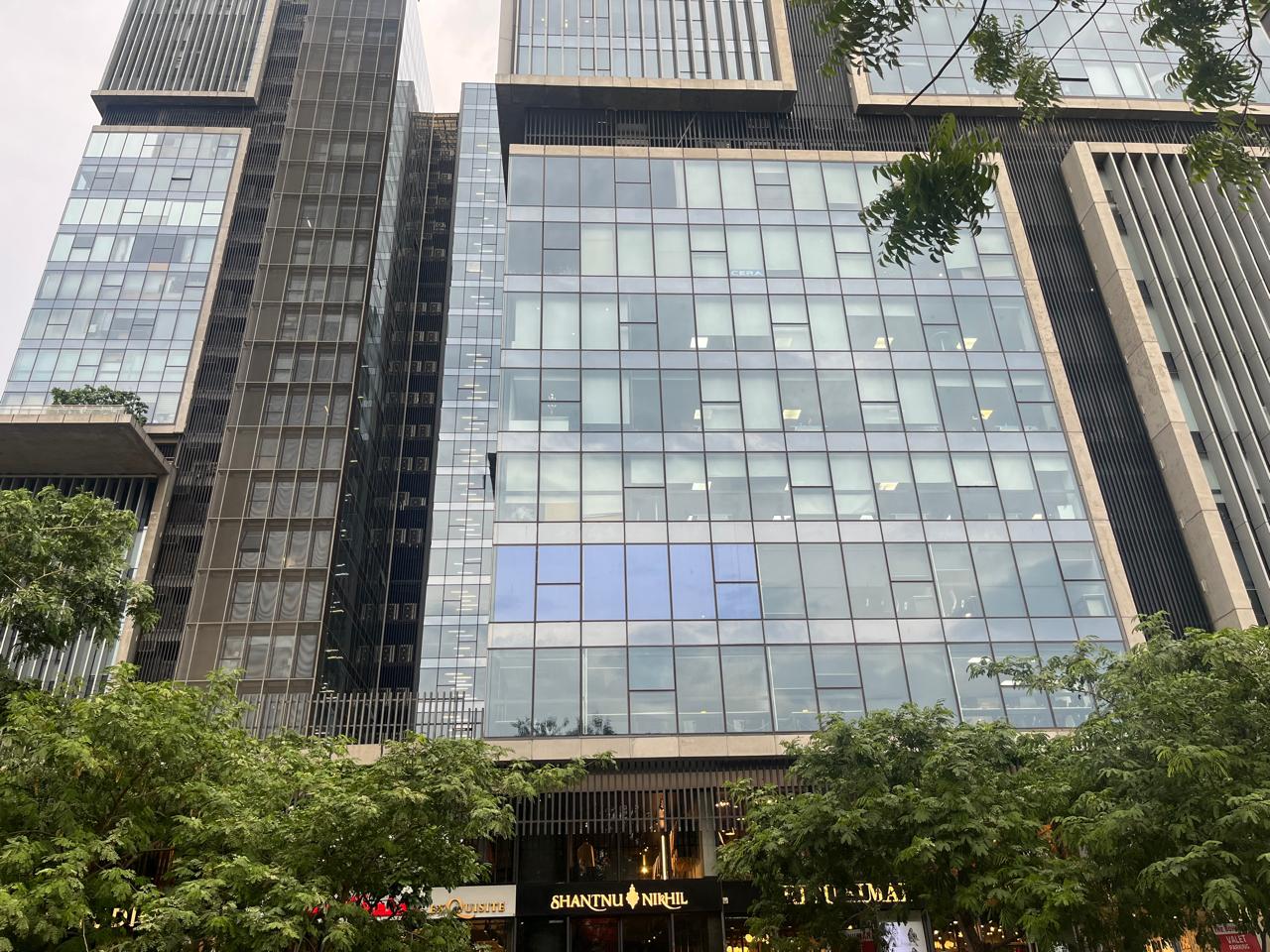 1170 Sq. Ft. Commercial Office for Rent in Iscon Ambli Road Ahmedabad