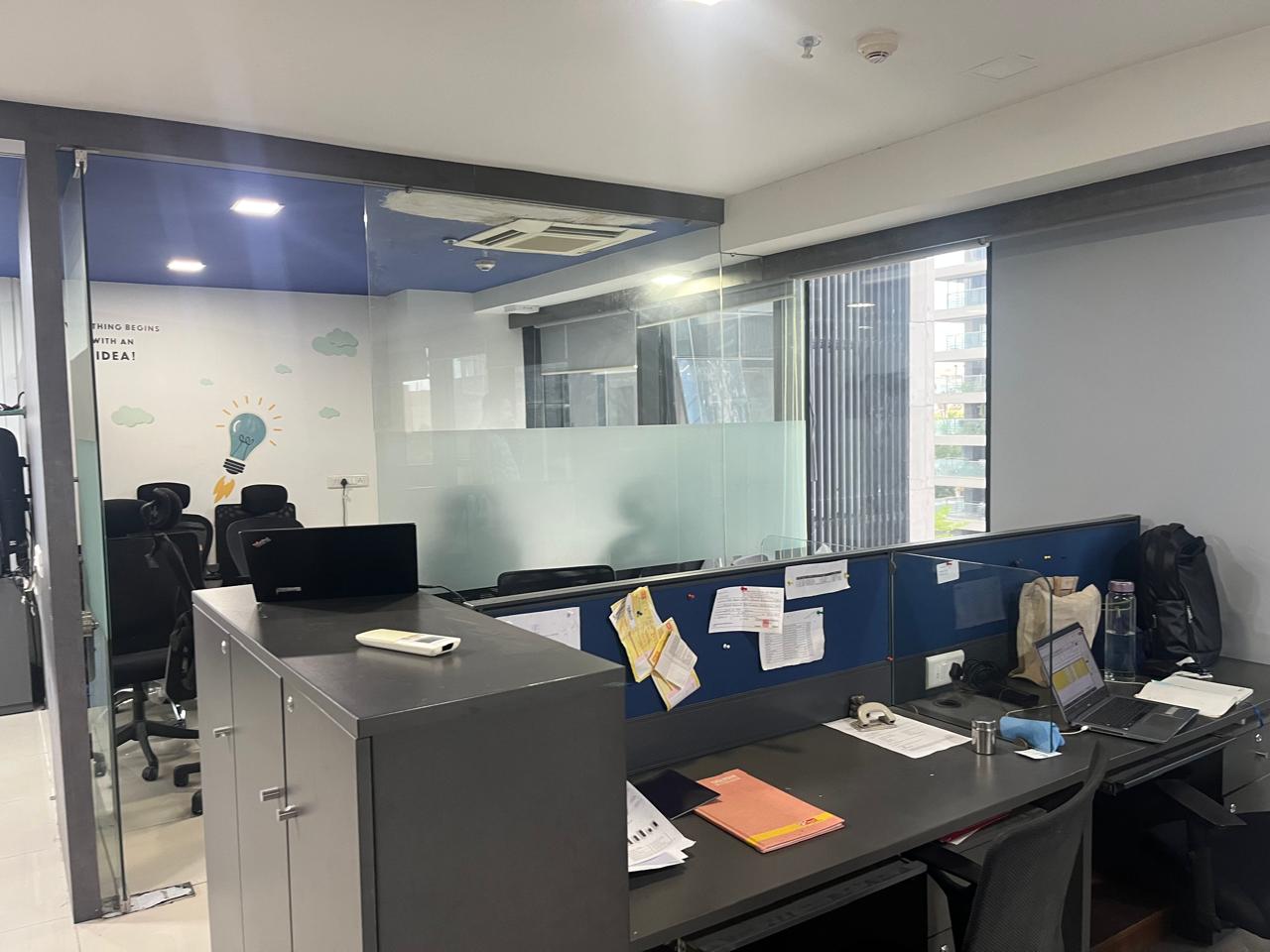 1170 Sq. Ft. Commercial Office for Rent in Iscon Ambli Road Ahmedabad - Media 4