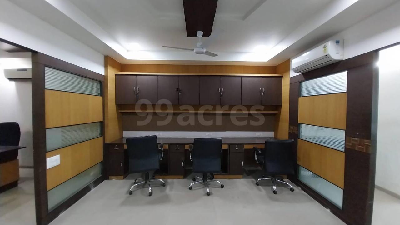 1441 Sq. Ft. Commercial Office for Rent in Sola Ahmedabad - Media 10