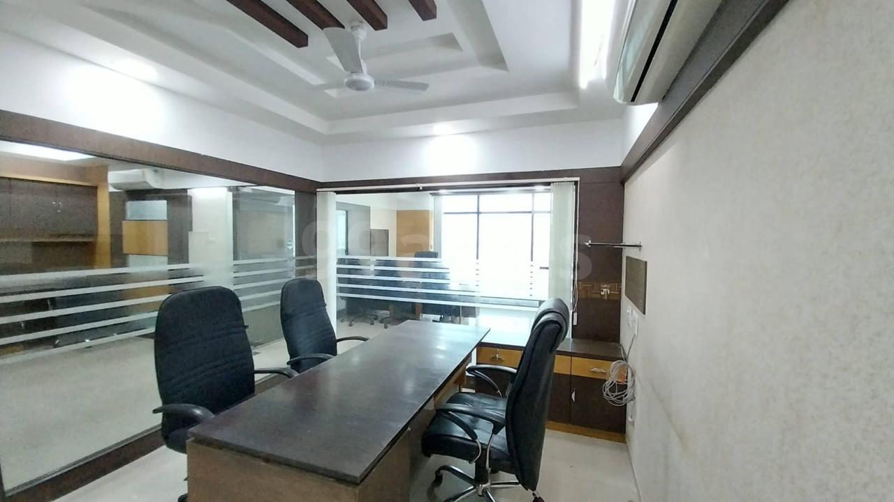 1441 Sq. Ft. Commercial Office for Rent in Sola Ahmedabad - Media 18