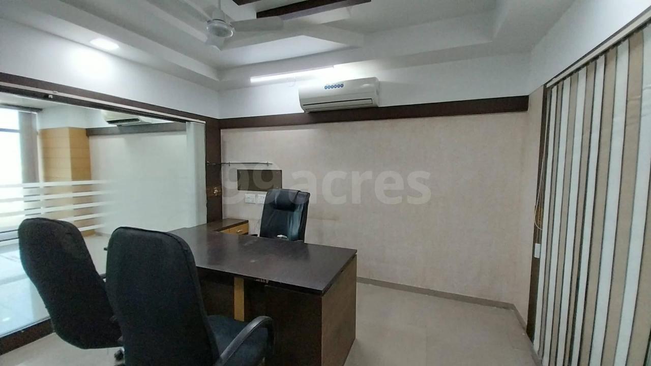 1441 Sq. Ft. Commercial Office for Rent in Sola Ahmedabad - Media 16