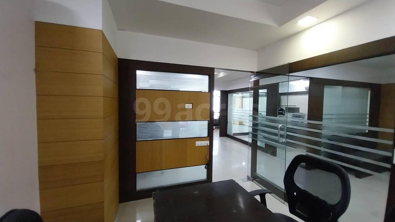 1441 Sq. Ft. Commercial Office for Rent in Sola Ahmedabad