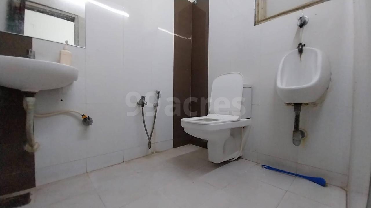 1441 Sq. Ft. Commercial Office for Rent in Sola Ahmedabad - Media 3