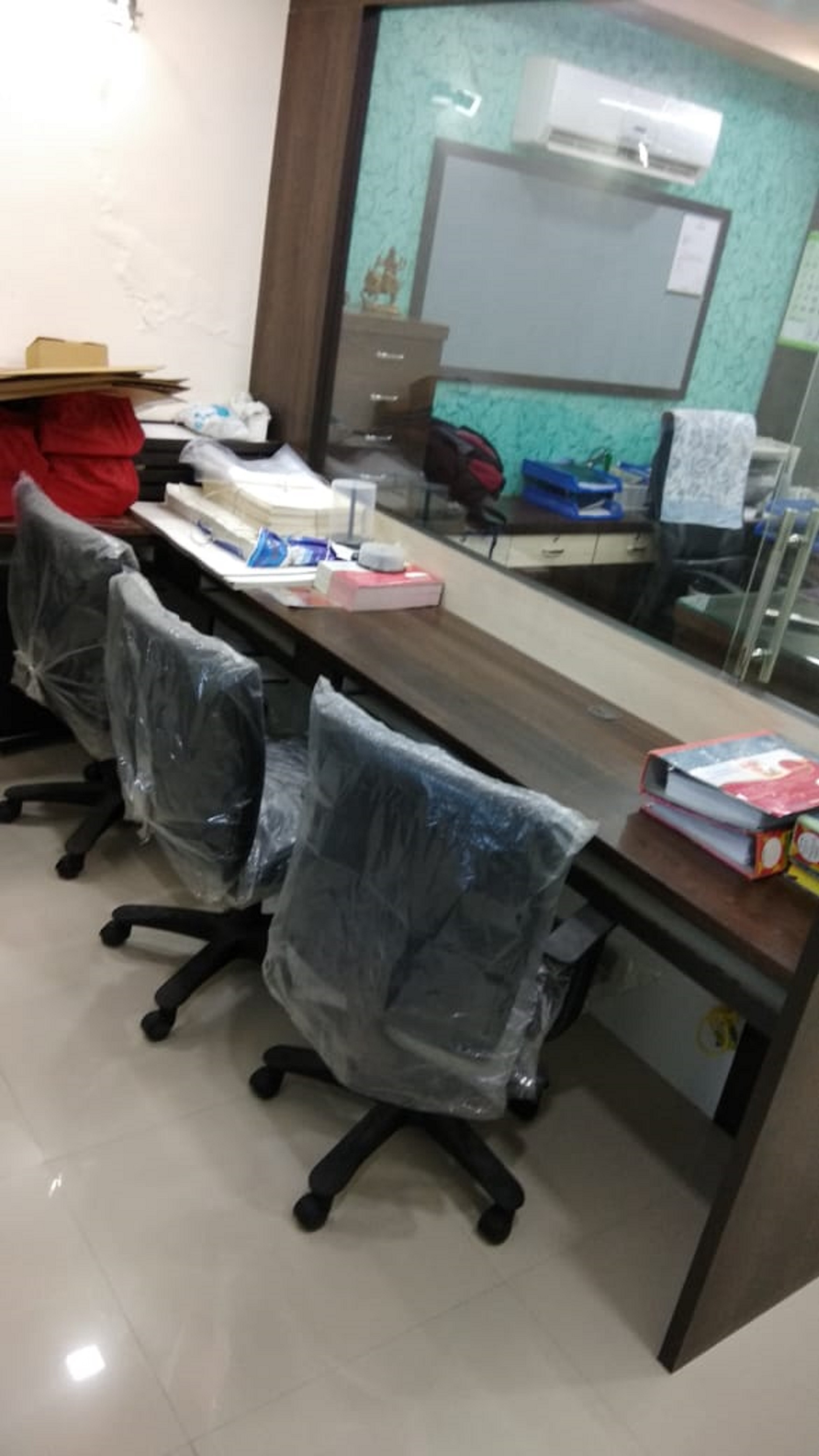 719 Sq. Ft. Commercial Office for Rent in Sola Ahmedabad - Media 2