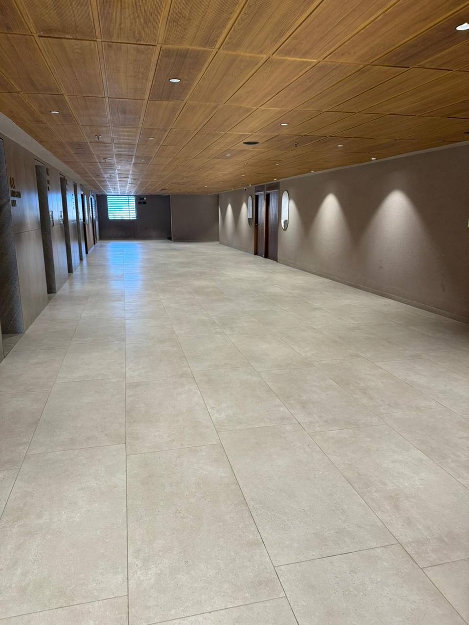 656 Sq. Ft. Commercial Office for Rent in Nehrunagar Ahmedabad - Media 3