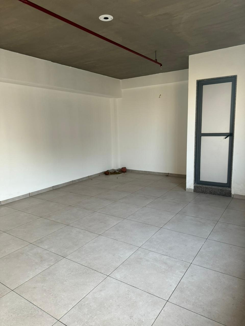 656 Sq. Ft. Commercial Office for Rent in Nehrunagar Ahmedabad - Media 5
