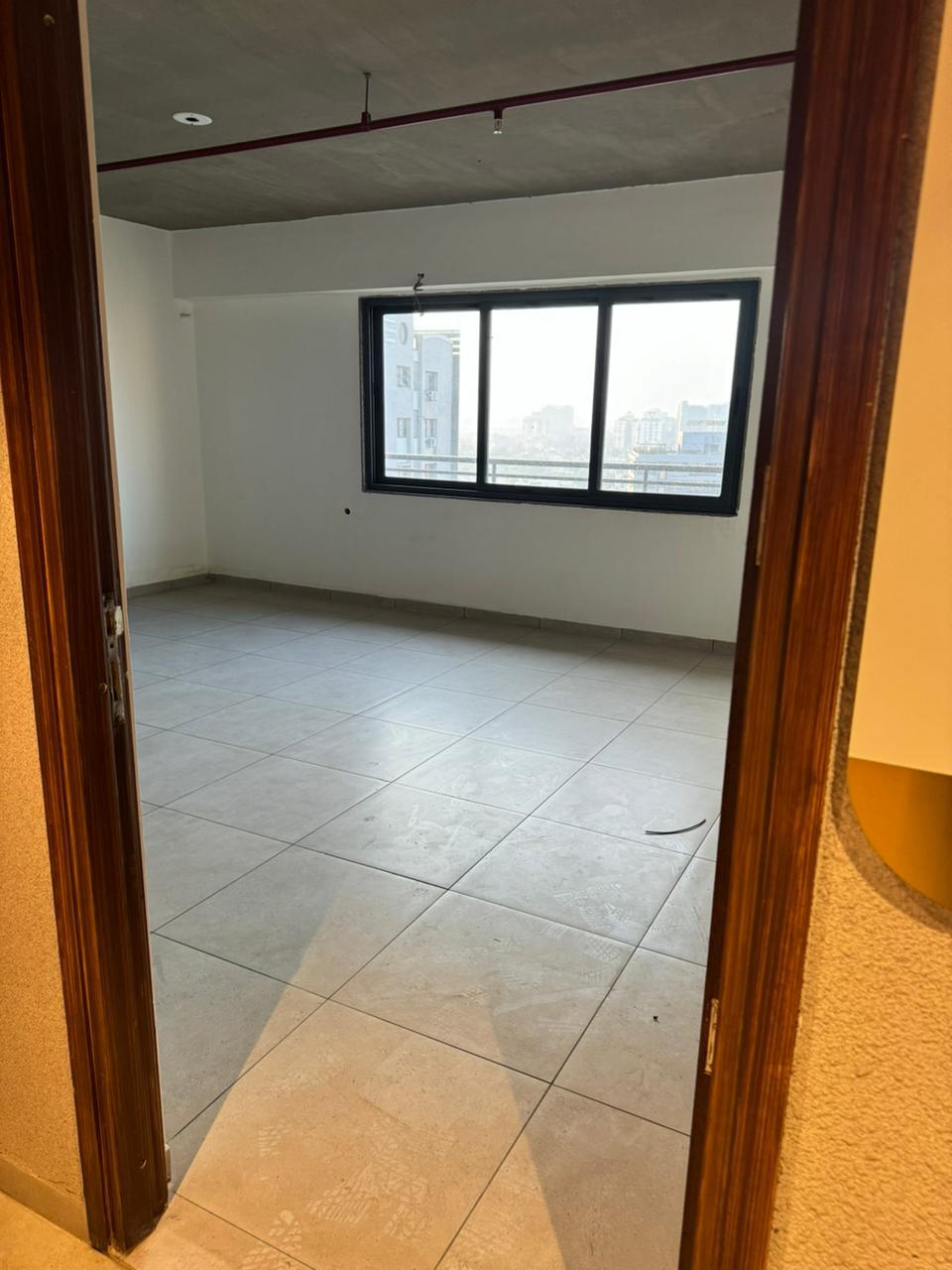 656 Sq. Ft. Commercial Office for Rent in Nehrunagar Ahmedabad - Media 9