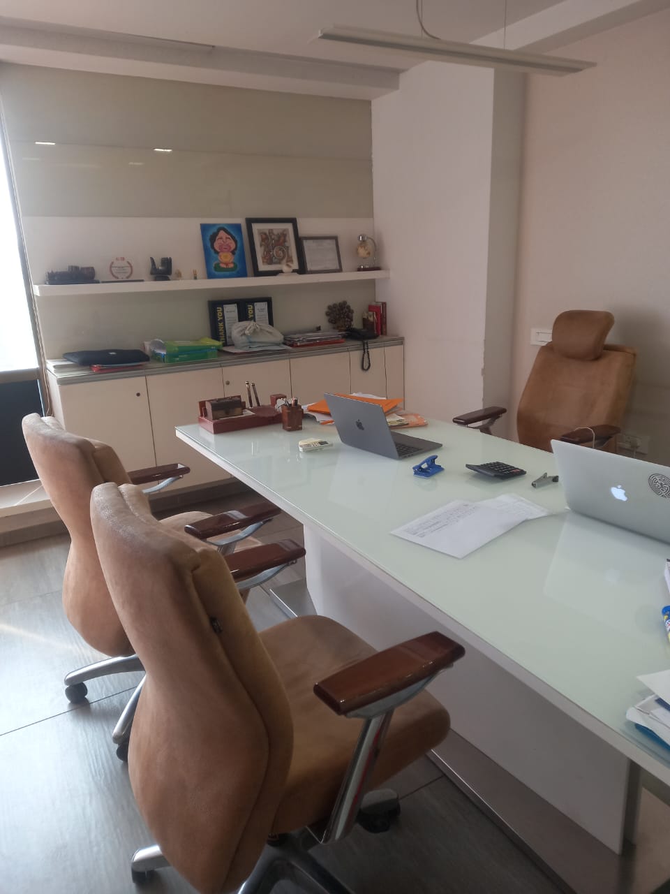 921 Sq. Ft. Commercial Office for Rent in Thaltej Ahmedabad - Media 2