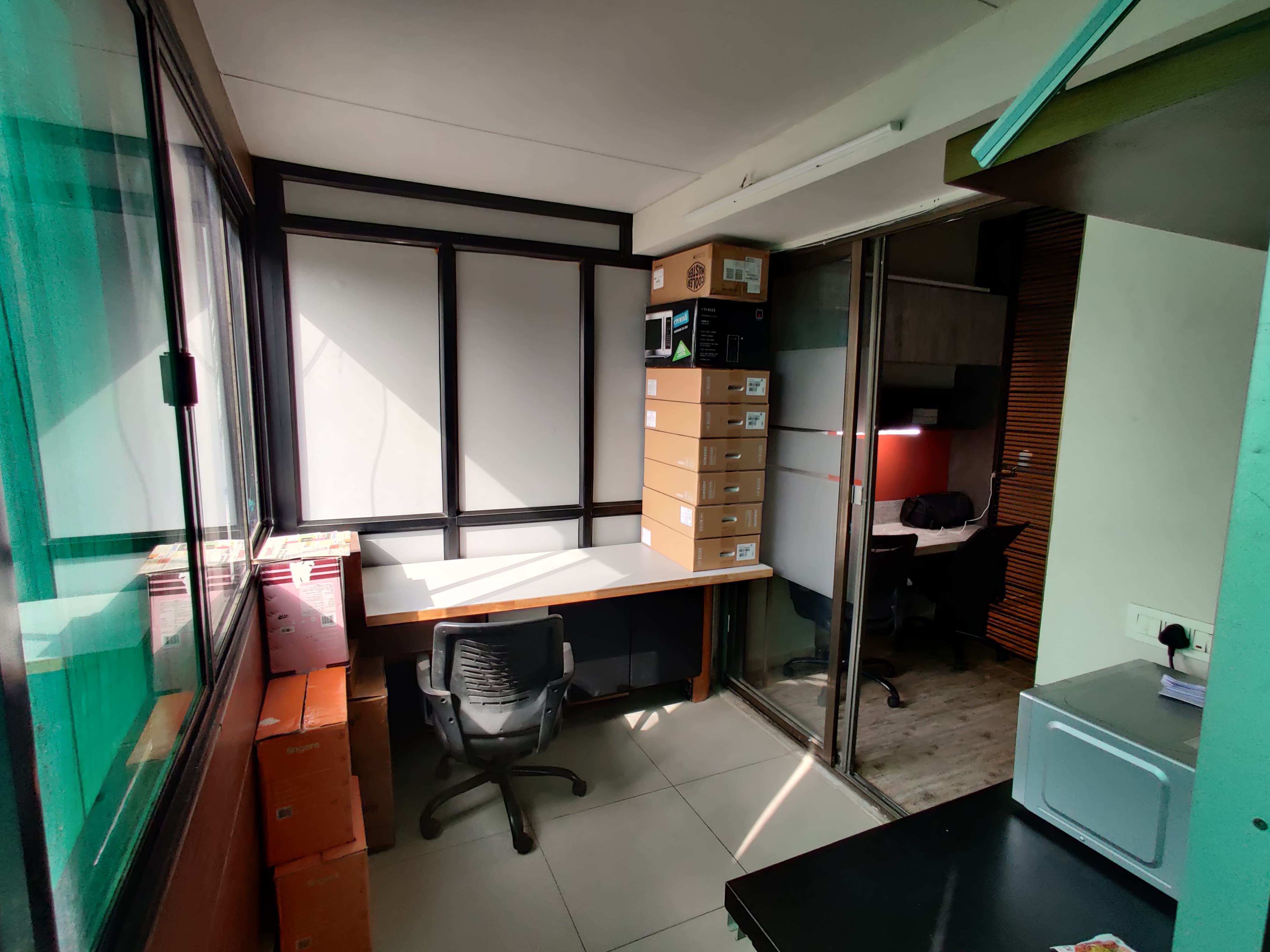 580 Sq. Ft. Commercial Office for Rent in Thaltej Ahmedabad