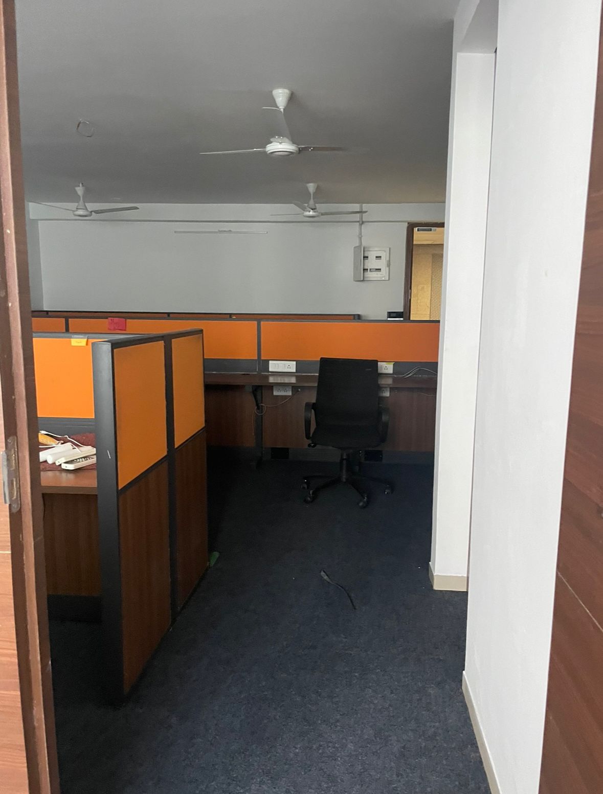 1035 Sq. Ft. Commercial Office for Rent in Vastrapur Ahmedabad - Media 2