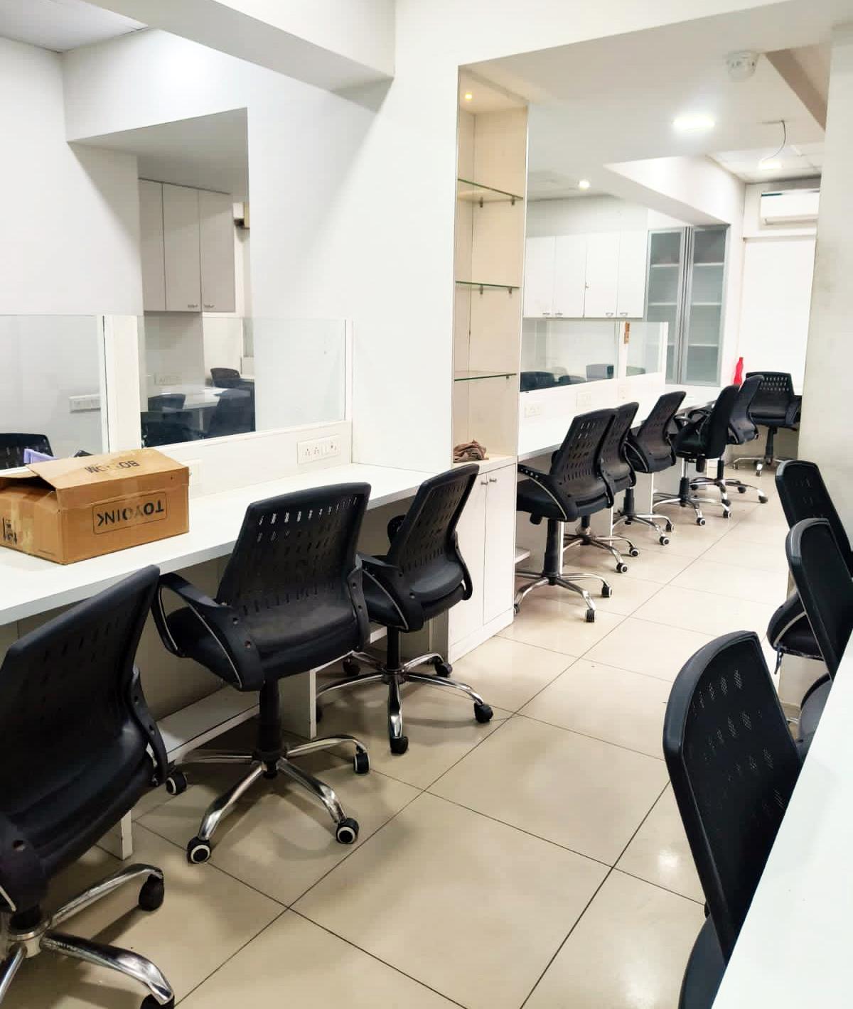 2630 Sq. Ft. Commercial Office for Rent in Vastrapur Ahmedabad - Media 4